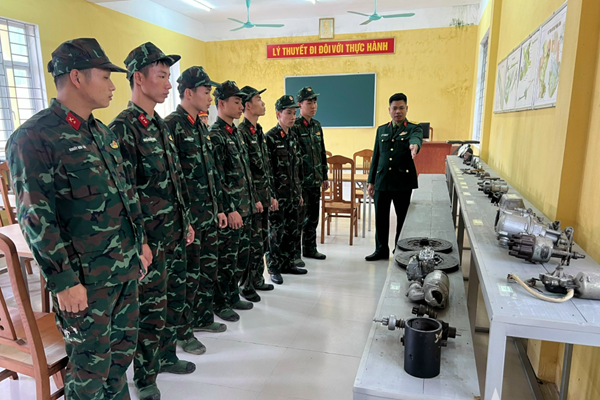 Ngày kỹ thuật tại Trung đoàn Pháo binh 452